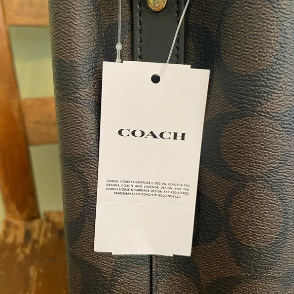Coach purse - Picture 2 of 8